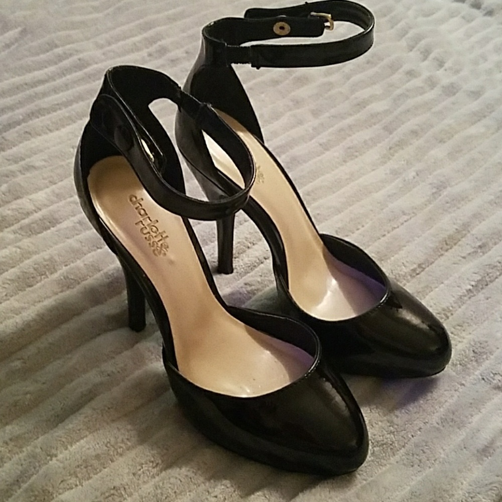Black strappy pumps